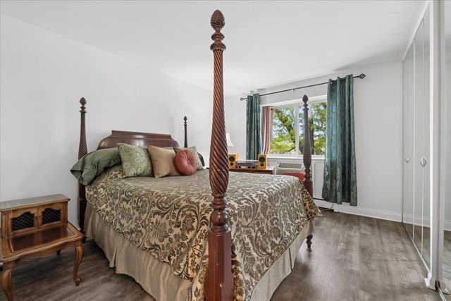 8455 W Leland Avenue 204, Chicago, IL 60656