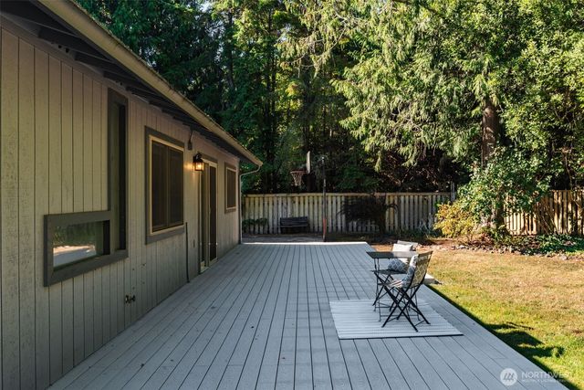 231 Resolute Lane, Port Ludlow, WA 98365