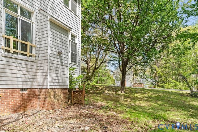 4704 Cedar Cliff Rd, Chester, VA 23831