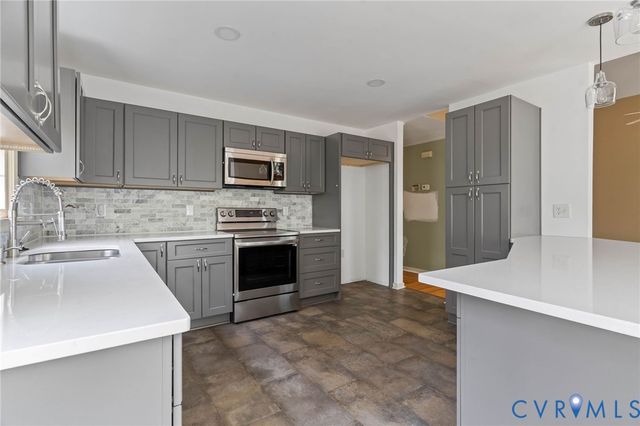 4704 Cedar Cliff Rd, Chester, VA 23831