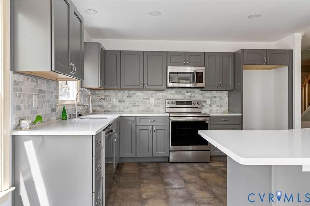 4704 Cedar Cliff Rd, Chester, VA 23831