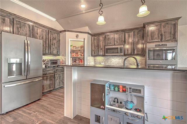 1120 Dark Wood Drive, Harker Heights, TX 76548