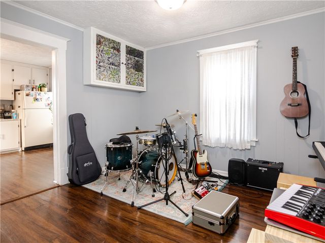 974 Coleman Ave, Sharpsville, PA 16150