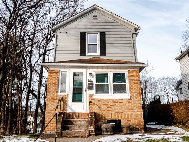 974 Coleman Ave, Sharpsville, PA 16150