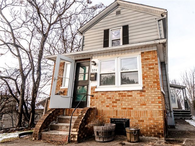 974 Coleman Ave, Sharpsville, PA 16150