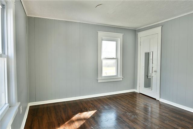 974 Coleman Ave, Sharpsville, PA 16150