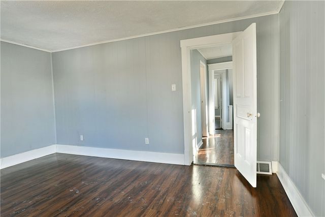 974 Coleman Ave, Sharpsville, PA 16150