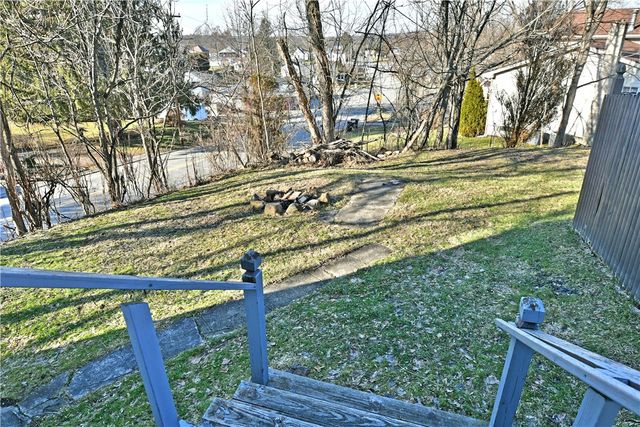 974 Coleman Ave, Sharpsville, PA 16150