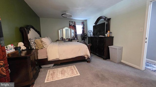 18 PEABODY LA, Hamilton, NJ 08619