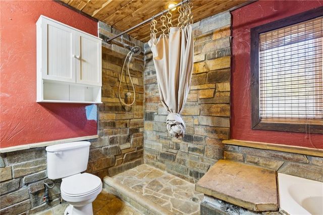 977 NW 1651 Road, Bates City, MO 64011