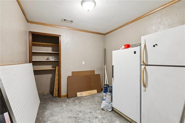 977 NW 1651 Road, Bates City, MO 64011