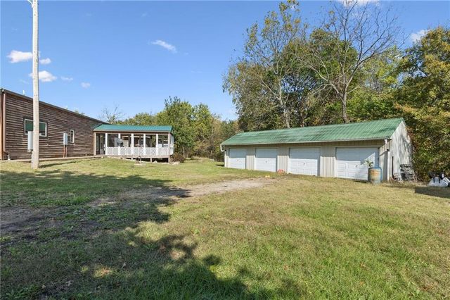 977 NW 1651 Road, Bates City, MO 64011