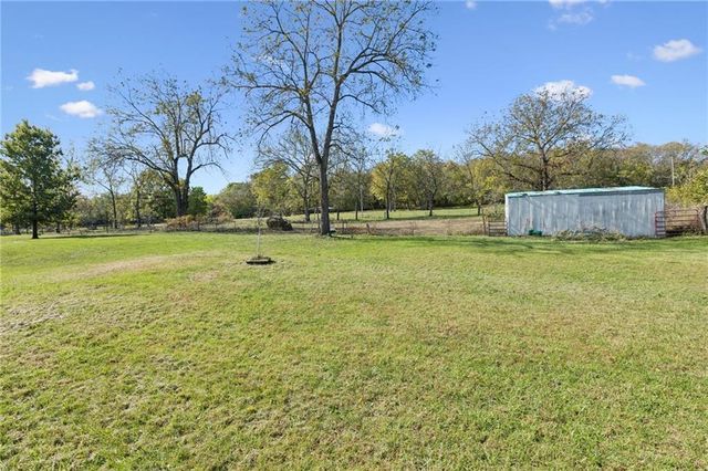 977 NW 1651 Road, Bates City, MO 64011