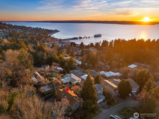 8305 44th Avenue SW, Seattle, WA 98136