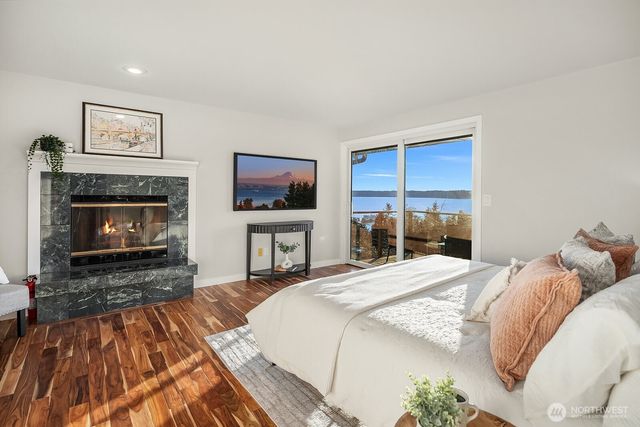 8305 44th Avenue SW, Seattle, WA 98136