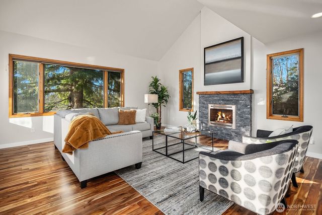 8305 44th Avenue SW, Seattle, WA 98136