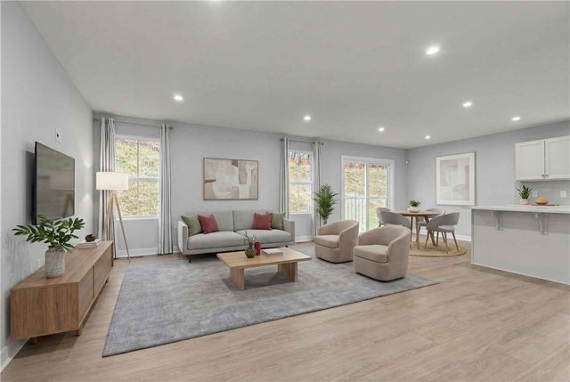 20 Maple Hill, South Franklin, PA 15301