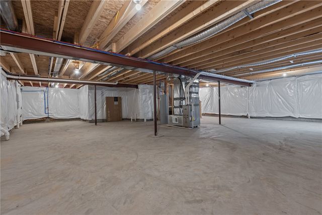 20 Maple Hill, South Franklin, PA 15301