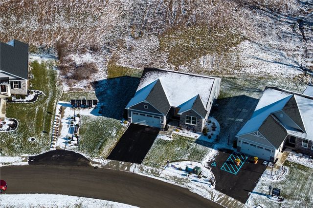 20 Maple Hill, South Franklin, PA 15301