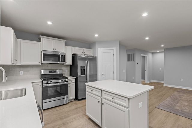 20 Maple Hill, South Franklin, PA 15301