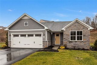 20 Maple Hill, South Franklin, PA 15301