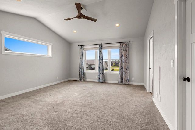 N9239 LAURA STREET, Appleton, WI 54915