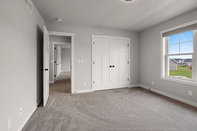 N9239 LAURA STREET, Appleton, WI 54915