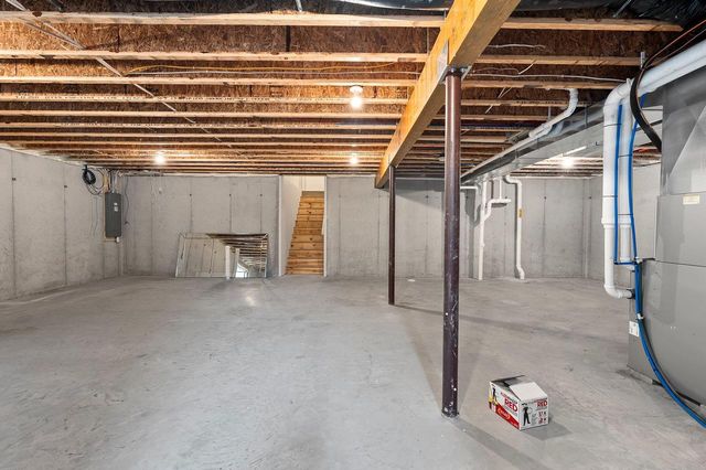 N9239 LAURA STREET, Appleton, WI 54915