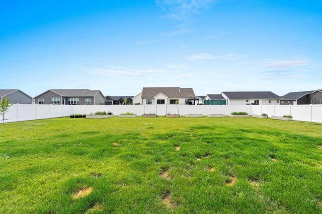 N9239 LAURA STREET, Appleton, WI 54915