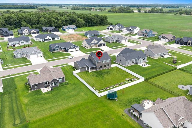 N9239 LAURA STREET, Appleton, WI 54915