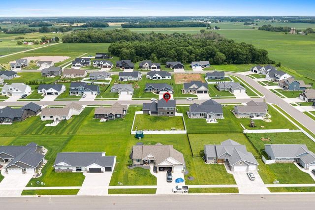 N9239 LAURA STREET, Appleton, WI 54915