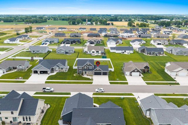 N9239 LAURA STREET, Appleton, WI 54915