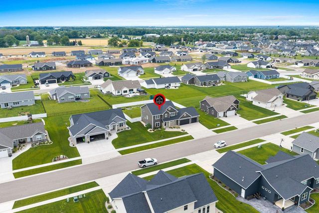N9239 LAURA STREET, Appleton, WI 54915