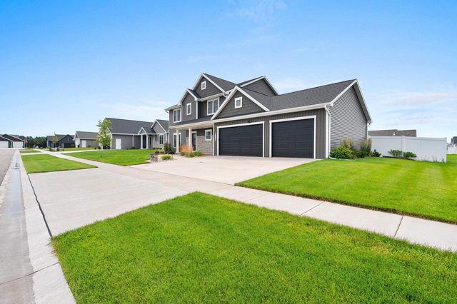 N9239 LAURA STREET, Appleton, WI 54915