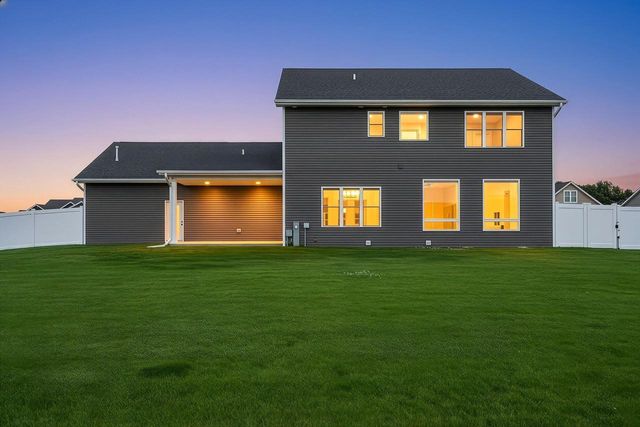 N9239 LAURA STREET, Appleton, WI 54915