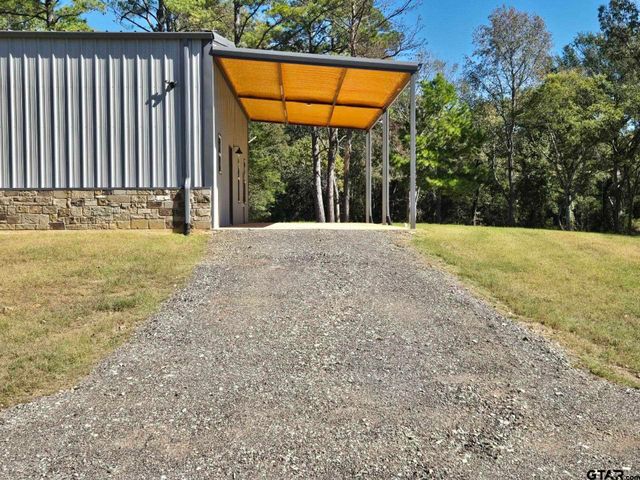 22080 Henderson County Road 4117, Frankston, TX 75763