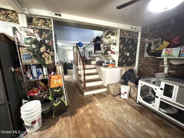 32 Ray Street, Niskayuna, NY 12309