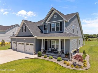 945 Arbor Rose Drive, Greenville, NC 27858