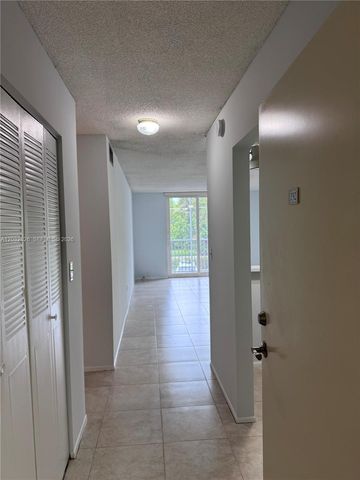 16950 W Dixie Hwy A232 Hwy 232, North Miami Beach, FL 33160