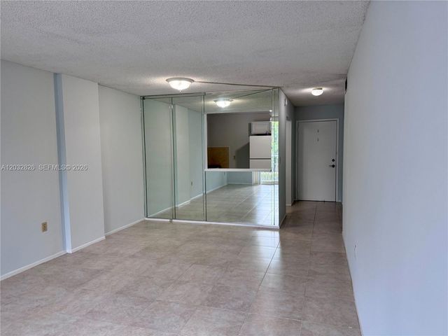16950 W Dixie Hwy A232 Hwy 232, North Miami Beach, FL 33160