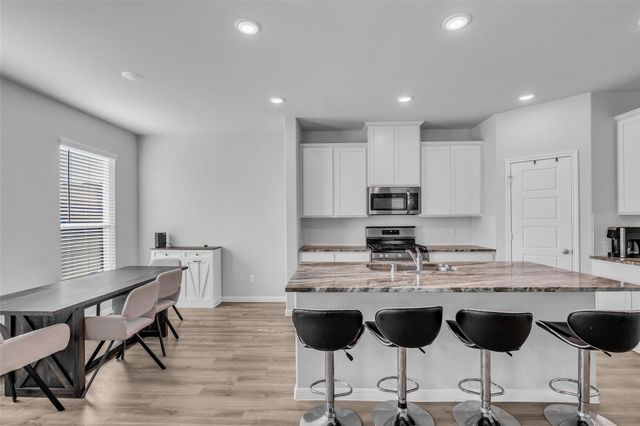 27108 Kestrel Trail, Magnolia, TX 77354