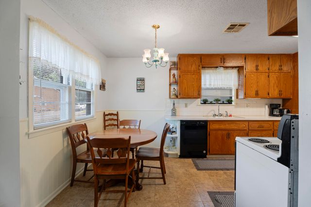 56641 E Lee Road, Afton, OK 74331