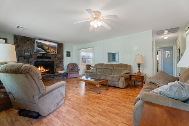 56641 E Lee Road, Afton, OK 74331