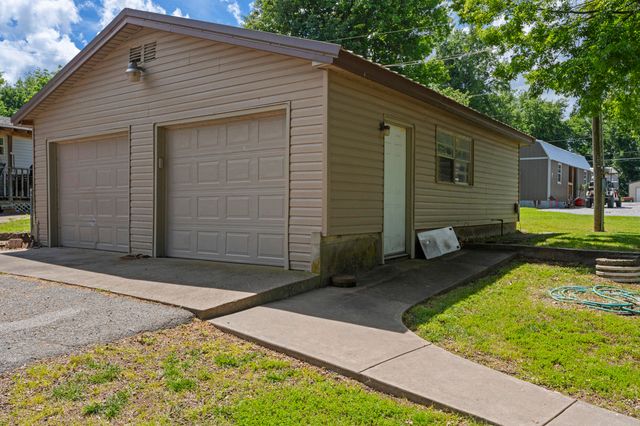 56641 E Lee Road, Afton, OK 74331
