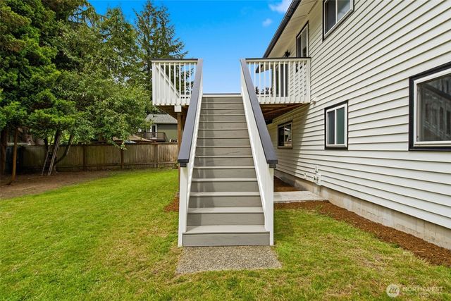 2330 171st Place SE, Bothell, WA 98012