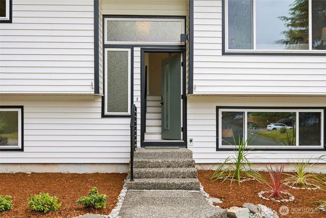 2330 171st Place SE, Bothell, WA 98012