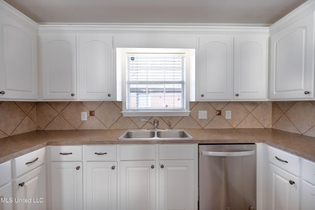 105 Channing Circle, Canton, MS 39046