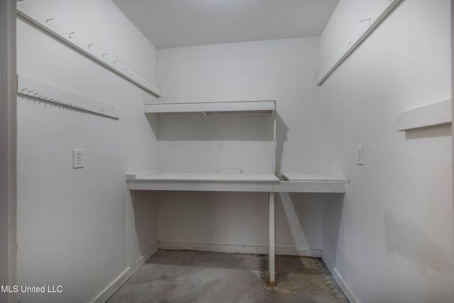 105 Channing Circle, Canton, MS 39046