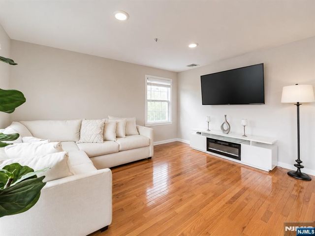 17 Park Street 2, Belleville, NJ 07109