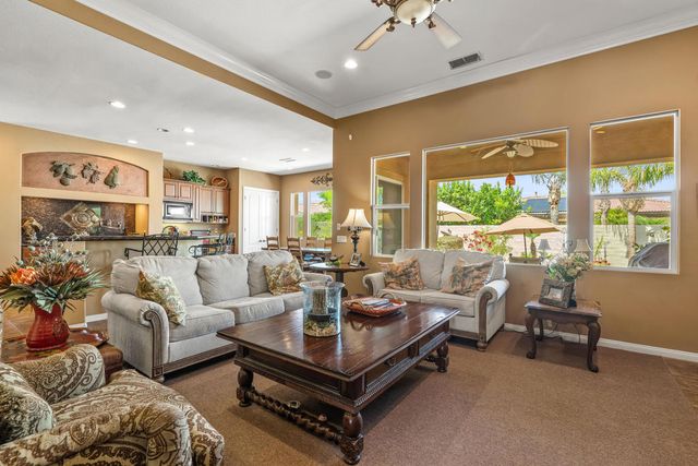 116 Tesori Drive, Palm Desert, CA 92211